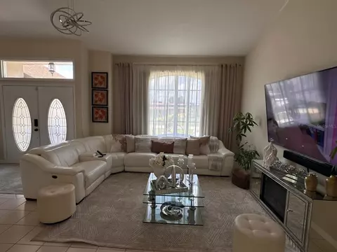 Living - 2723 Sunset Dr, Sebring, FL 33870 photo 1 of 5