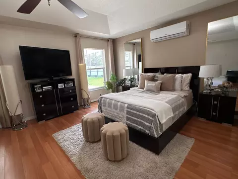 Bedroom - 2723 Sunset Dr, Sebring, FL 33870 photo 2 of 7