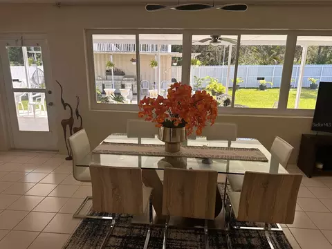 Dining - 2723 Sunset Dr, Sebring, FL 33870 photo 7 of 11