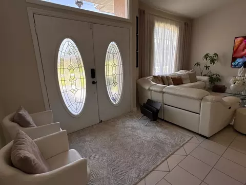 Entry Way - 2723 Sunset Dr, Sebring, FL 33870 photo 2 of 3