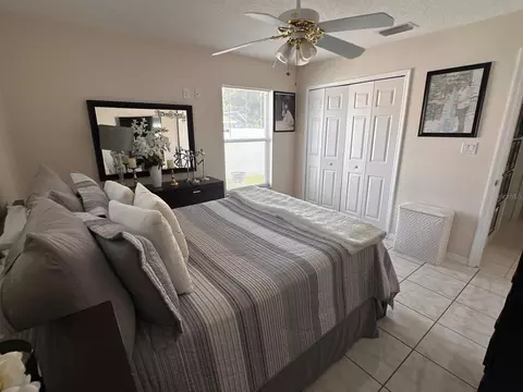 Bedroom - 2723 Sunset Dr, Sebring, FL 33870 photo 4 of 7
