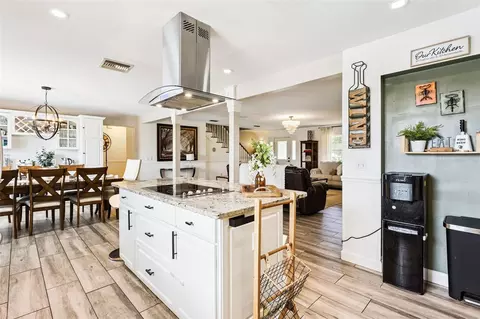Kitchen - 160 Juniper Trl, Ocala, FL 34480 photo 2 of 5
