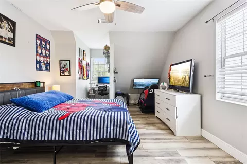 Bedroom - 160 Juniper Trl, Ocala, FL 34480 photo 6 of 9