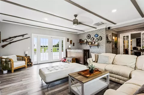 Living - 160 Juniper Trl, Ocala, FL 34480 photo 1 of 6