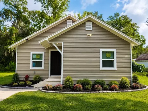 765 NE 6th Ter, Crystal River, FL 34428