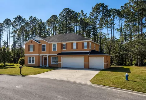 70 Rollins Ln, Palm Coast, FL 32164