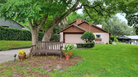 725 Lake Ave, Altamonte Springs, FL 32701