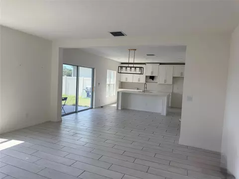 Living - 269 Hamlet Loop, Davenport, FL 33837 photo 1 of 2
