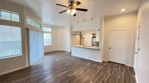 7270 Westpointe Blvd #933, Orlando, FL 32835