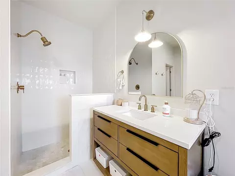 Bath - 319 Arbor Pointe Ave, Minneola, FL 34715 photo 5 of 12