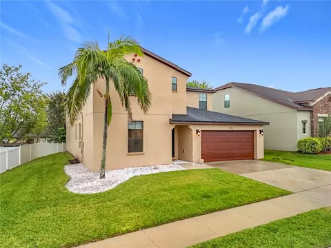 Exterior - 319 Arbor Pointe Ave, Minneola, FL 34715 photo 2 of 9