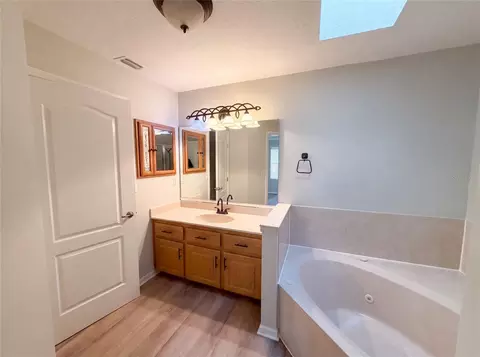 Bath - 431 Harbour Lights Dr, Ormond Beach, FL 32174 photo 1 of 4