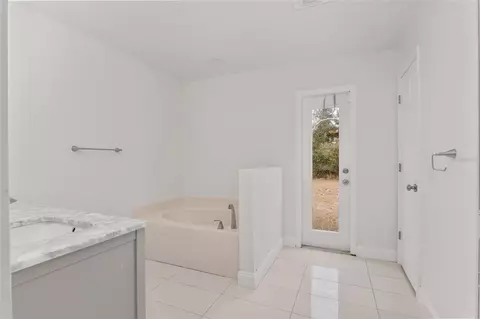 Bath - 4181 SW 111th Pl, Ocala, FL 34476 photo 2 of 2