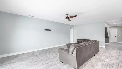 Living - 2791 Parkfield Rd, Saint Cloud, FL 34772 photo 4 of 6