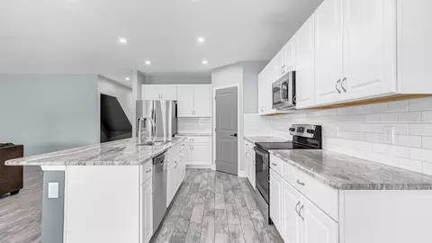 Kitchen - 2791 Parkfield Rd, Saint Cloud, FL 34772 photo 3 of 5