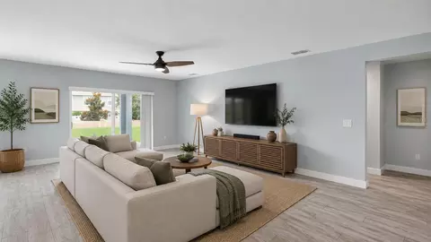 Living - 2791 Parkfield Rd, Saint Cloud, FL 34772 photo 3 of 6
