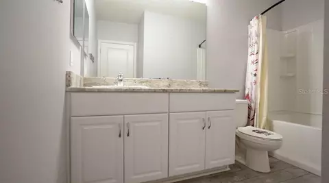 Bath - 2791 Parkfield Rd, Saint Cloud, FL 34772 photo 2 of 7