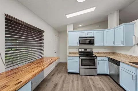 Kitchen - 6289 Leonard Ave, Cocoa, FL 32927 photo 2 of 4