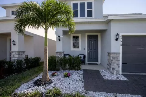 Exterior - 4724 Cragmere Loop, Clermont, FL 34711 photo 2 of 5