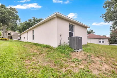 Exterior - 2885 White Magnolia Loop, Clermont, FL 34711 photo 4 of 6