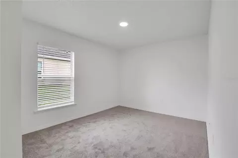 Bedroom - 2885 White Magnolia Loop, Clermont, FL 34711 photo 5 of 5