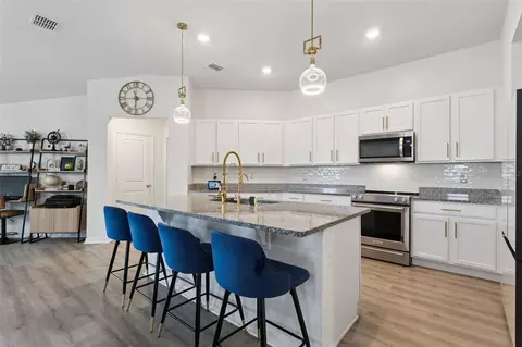 Kitchen - 3832 Pronghorn Dr, Saint Cloud, FL 34772 photo 3 of 6