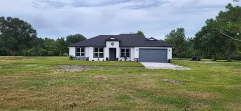 Exterior - 1685 E Osceola Rd, Geneva, FL 32732 photo 2 of 8