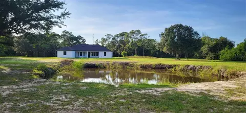 Exterior - 1685 E Osceola Rd, Geneva, FL 32732 photo 9 of 10