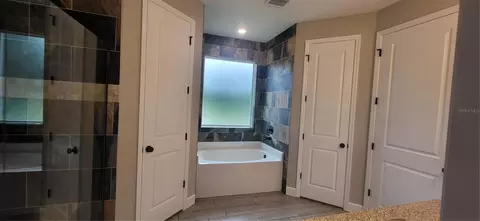 Entry Way - 1685 E Osceola Rd, Geneva, FL 32732 photo 1 of 3