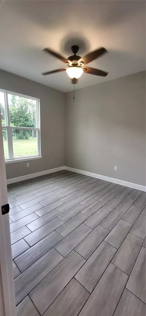 Bedroom - 1685 E Osceola Rd, Geneva, FL 32732 photo 5 of 5