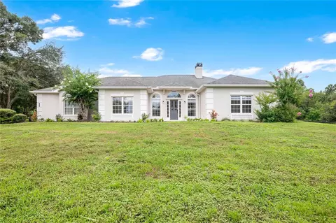22841 Stallion Dr, Sorrento, FL 32776
