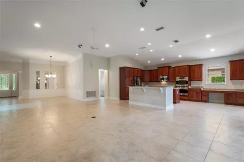 Living - 544 Douglas Edward Dr, Ocoee, FL 34761 photo 6 of 9