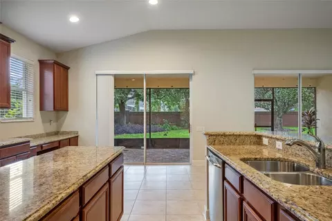 Kitchen - 544 Douglas Edward Dr, Ocoee, FL 34761 photo 2 of 2