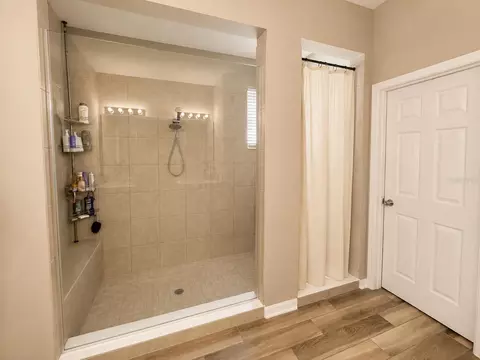 Bath - 1463 Sourwood Dr, Ocoee, FL 34761 photo 1 of 4