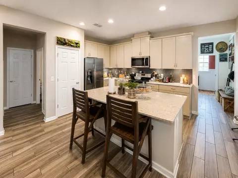 Kitchen - 1463 Sourwood Dr, Ocoee, FL 34761 photo 4 of 4
