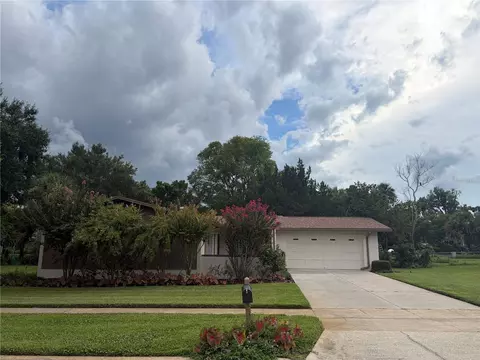 120 Larkwood Dr, Sanford, FL 32771