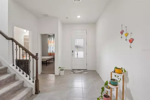Entry Way - 9963 Sunrise View Ct, Seffner, FL 33584 photo 1 of 3