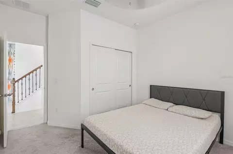 Bedroom - 9963 Sunrise View Ct, Seffner, FL 33584 photo 2 of 5