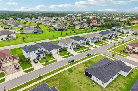View/Area - 9963 Sunrise View Ct, Seffner, FL 33584 photo 4 of 12
