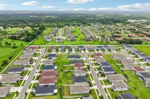 View/Area - 9963 Sunrise View Ct, Seffner, FL 33584 photo 6 of 12