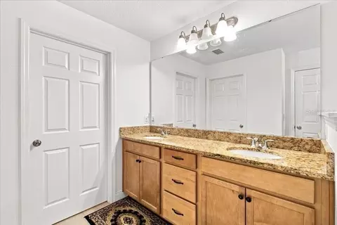 Bath - 5653 Camilla St, Saint Cloud, FL 34771 photo 2 of 8