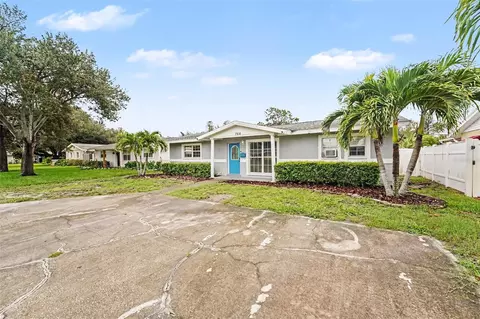 766 41st Ave NE, Saint Petersburg, FL 33703
