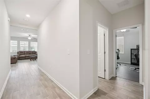 Entry Way - 5309 Amersham Ln, Saint Cloud, FL 34771 photo 4 of 7