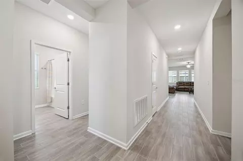 Entry Way - 5309 Amersham Ln, Saint Cloud, FL 34771 photo 3 of 7