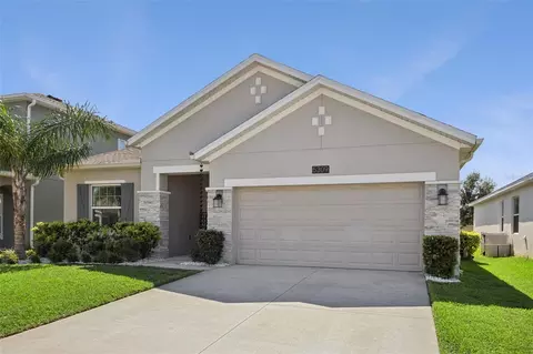 Exterior - 5309 Amersham Ln, Saint Cloud, FL 34771 photo 3 of 17