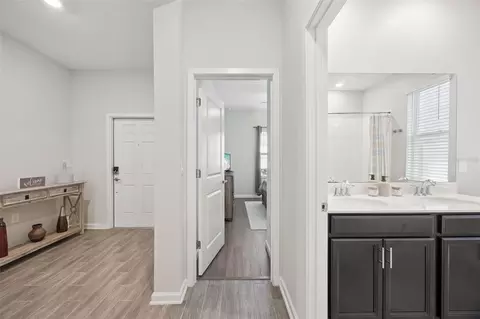 Entry Way - 5309 Amersham Ln, Saint Cloud, FL 34771 photo 7 of 7