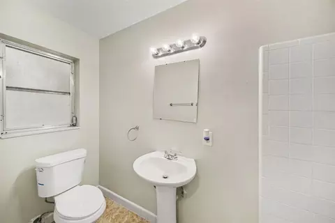 Bath - 6925 Treehaven Dr, Spring Hill, FL 34606 photo 1 of 2