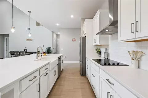 Kitchen - 6236 Trailblaze Bnd, Saint Cloud, FL 34771 photo 3 of 5