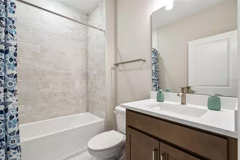 Bath - 6236 Trailblaze Bnd, Saint Cloud, FL 34771 photo 5 of 5