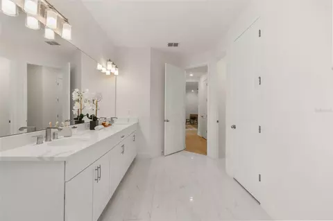 Entry Way - 14360 Crest Palm Ave, Windermere, FL 34786 photo 3 of 7
